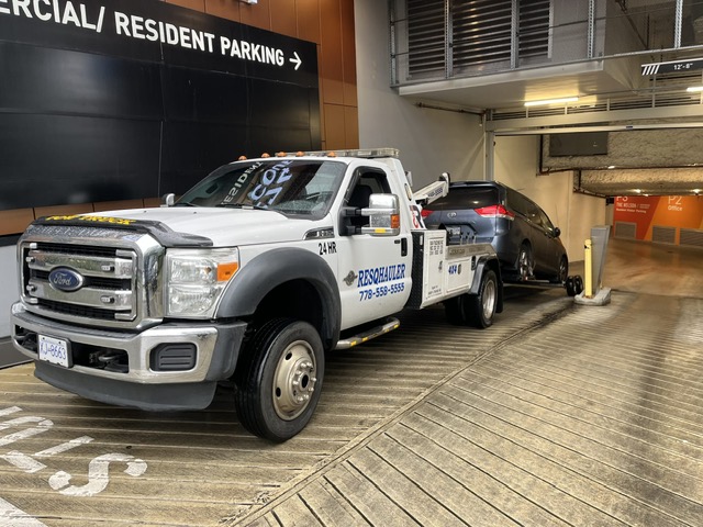Tow truck in Port Coquitlam